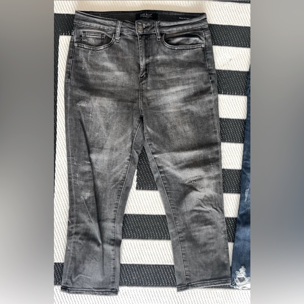Judy Blue capris size 7/28